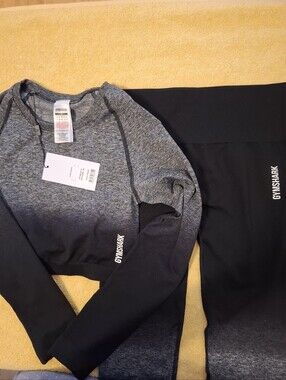 Gymshark Adept Ombre Set Small